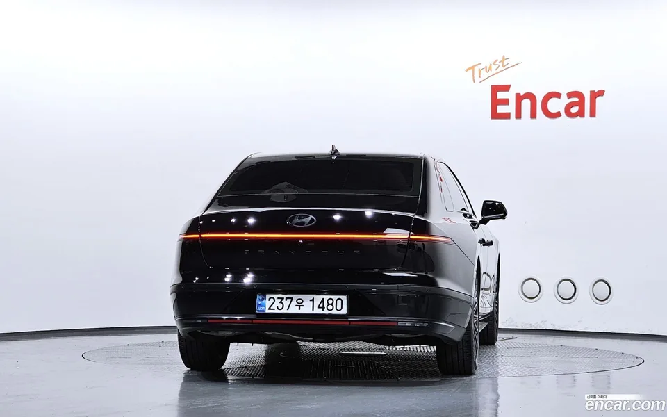 Hyundai Grandeur Hybrid 2024 — thumbnail 4