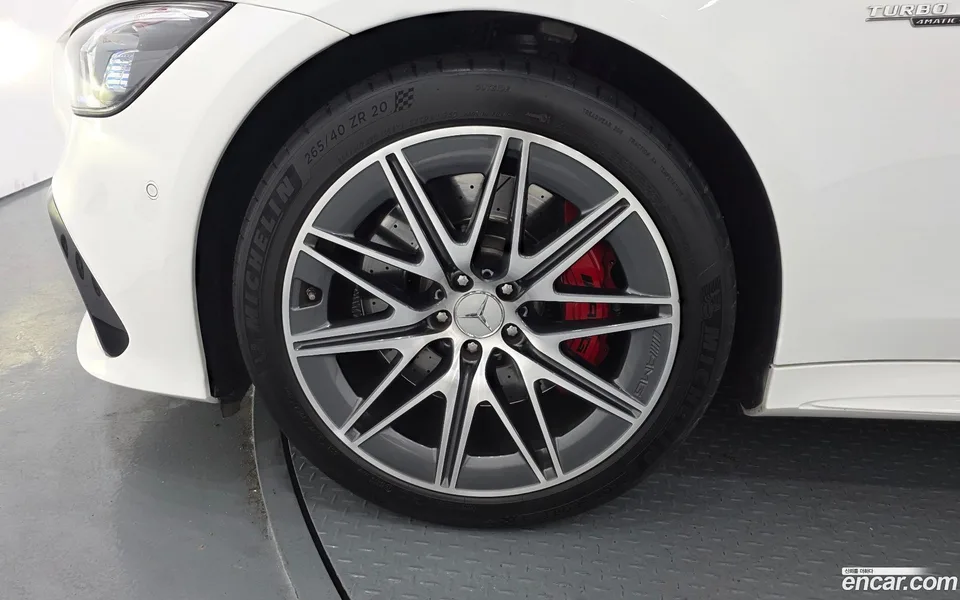 Mercedes-Benz AMG GT 4 43 4MATIC+ 2022 — thumbnail 2