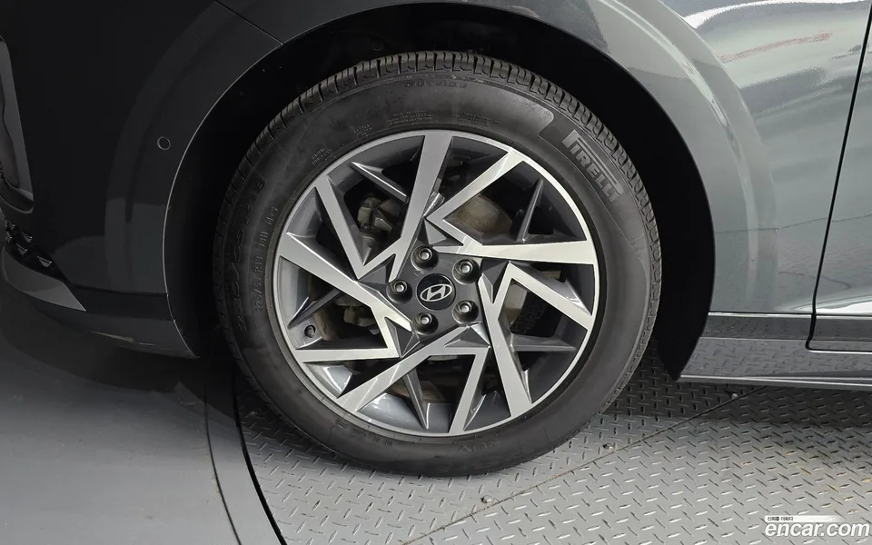Hyundai Grandeur Hybrid 2023 — thumbnail 2