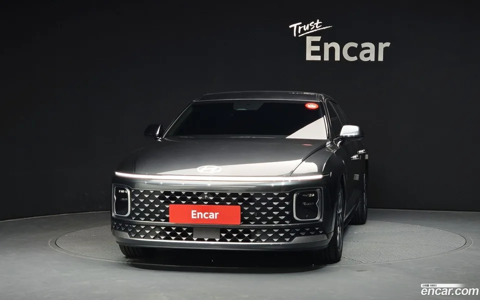 Hyundai Grandeur Hybrid 2023 — thumbnail 3