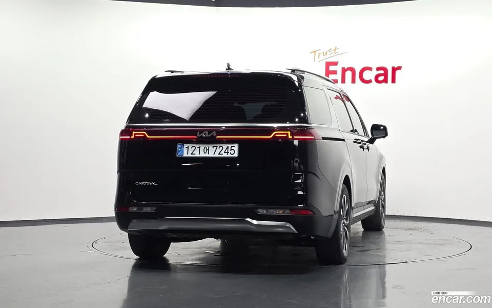 Kia Carnival 9 2022 — thumbnail 4
