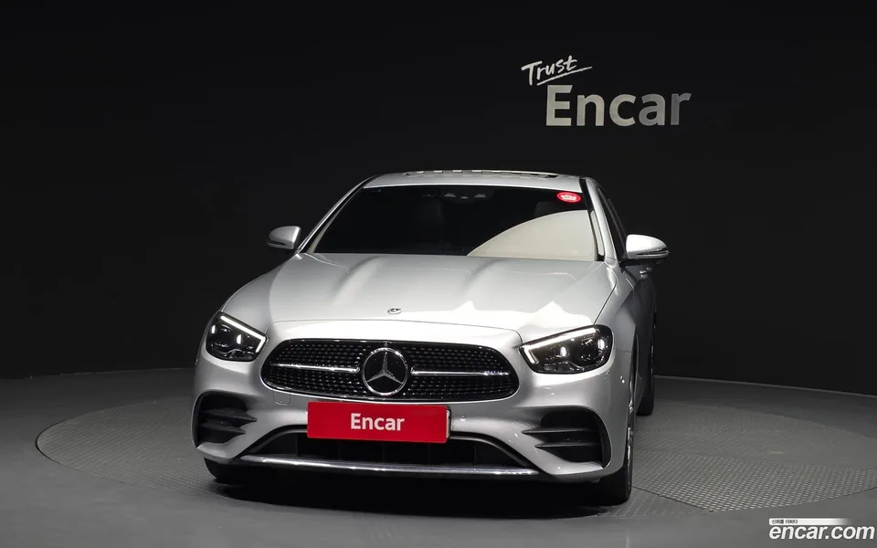 Mercedes-Benz E-Class E220d 4MATIC AMG Line 2022 — thumbnail 3