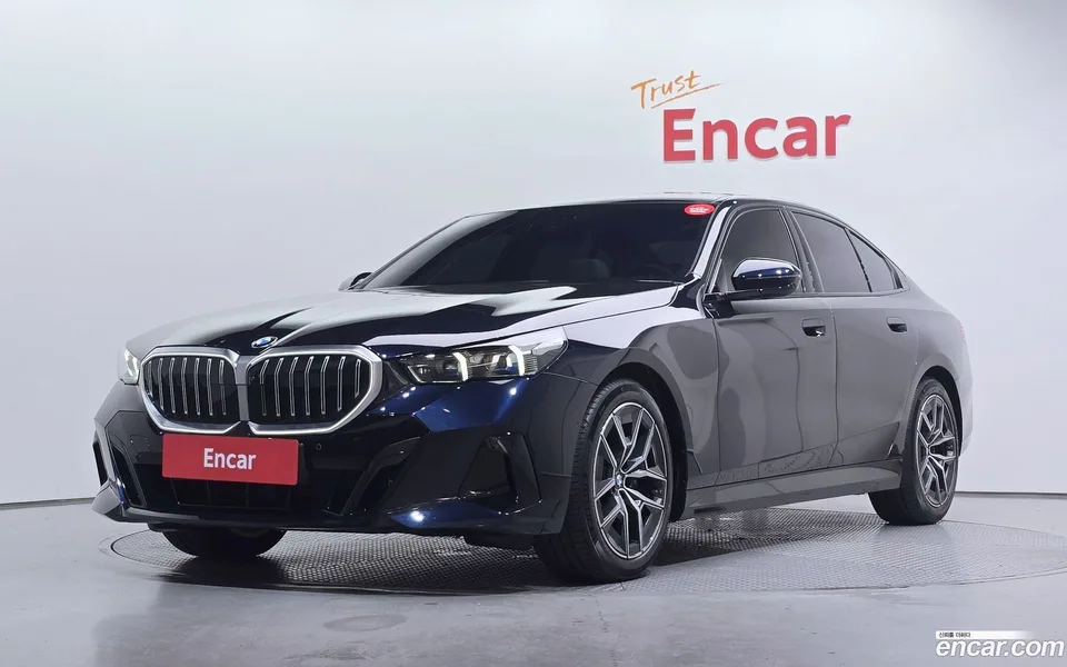 BMW 5 Series 523d M 2025 — photo 1, buy with delivery to Moscow