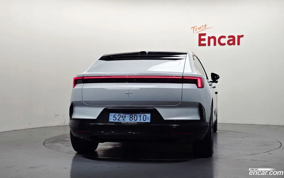 Polestar Polestar 4 2025 — thumbnail 4