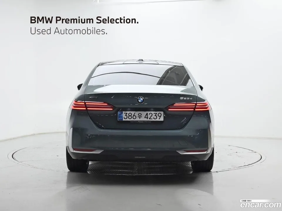 BMW 5 Series 523d xDrive 2025 — thumbnail 4