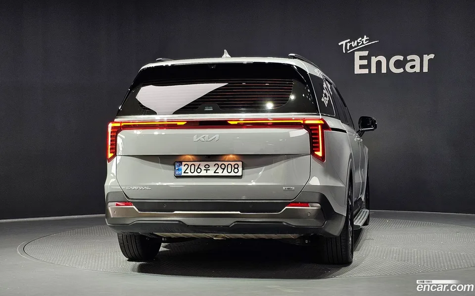 Kia Carnival HEV 7 2024 — thumbnail 4