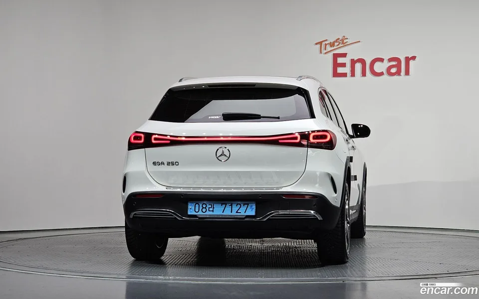 Mercedes-Benz EQA EQA250 AMG 2023 — thumbnail 4
