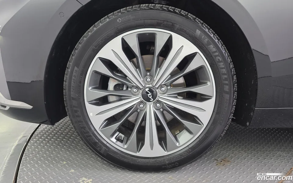 Kia K8 Hybrid 2024 — thumbnail 5