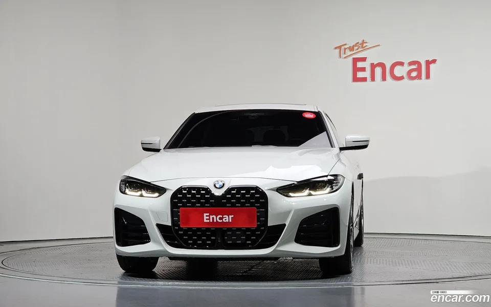 BMW 4 Series 420i M 2024 — thumbnail 3