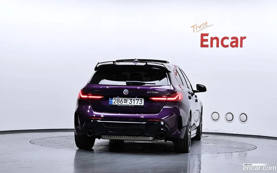 BMW 1 Series M135i xDrive 2022 — thumbnail 4