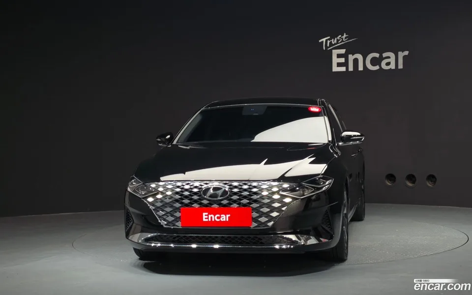 Hyundai Grandeur IG Hybrid 2022 — thumbnail 3
