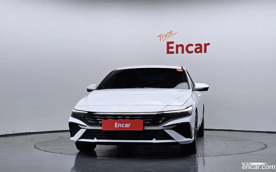 Hyundai Avante CN7 1.6 2025 — thumbnail 3