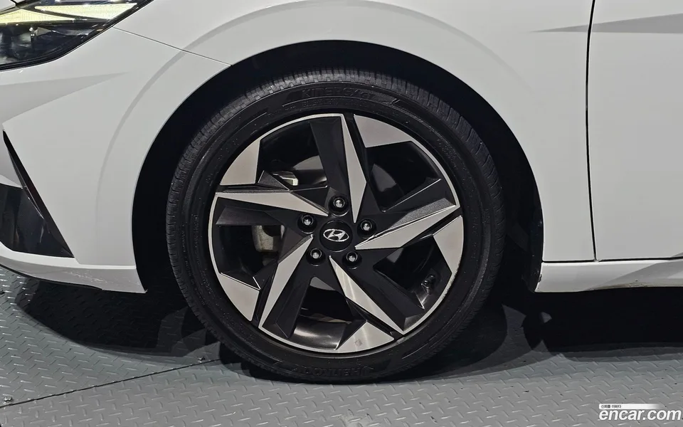 Hyundai Avante 1.6 2022 — thumbnail 2