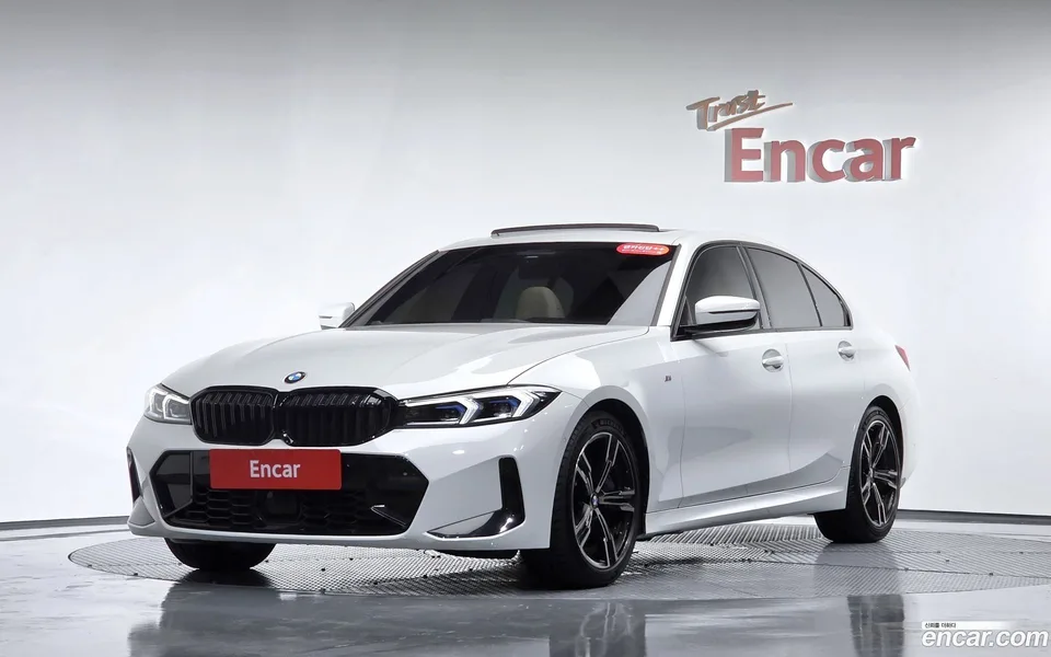 BMW 3 Series 320i M 2023 — photo 1, buy with delivery to Moscow