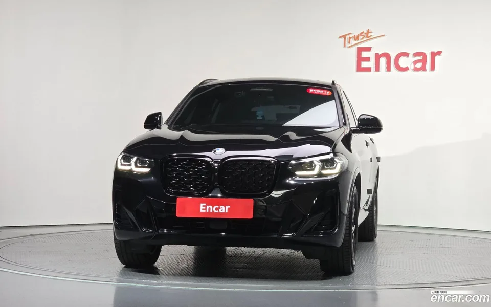 BMW X4 xDrive20i M 2023 — thumbnail 3