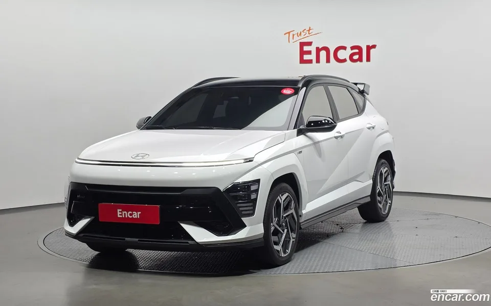 Hyundai Kona 1.6 2WD 2023 — photo 1, buy with delivery to Moscow
