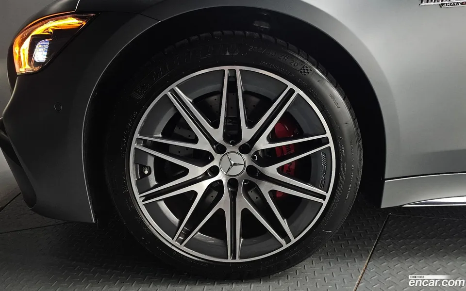 Mercedes-Benz AMG GT 4 43 4MATIC+ 2024 — thumbnail 2