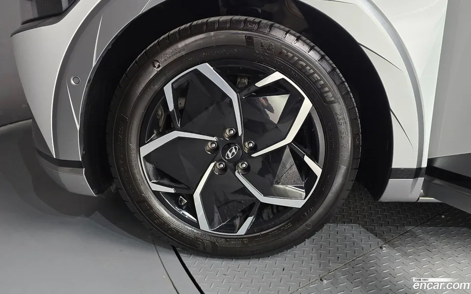 Hyundai Ioniq 5 2024 — thumbnail 5