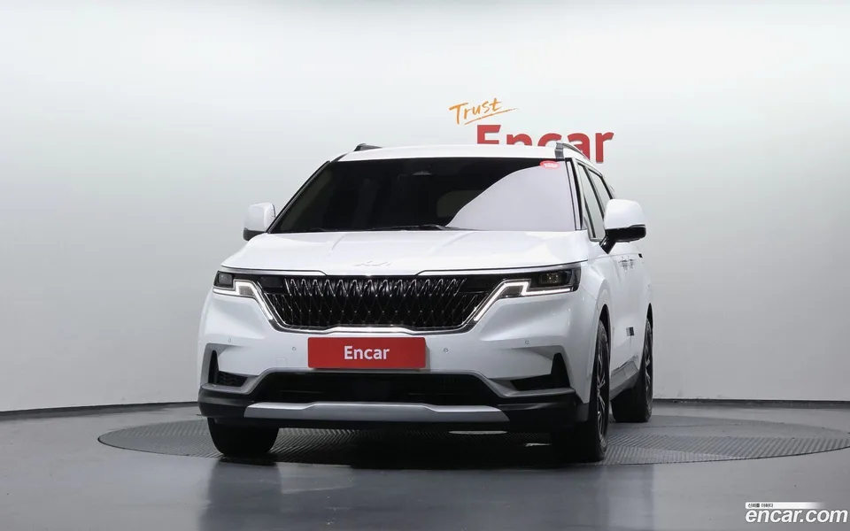 Kia Carnival 11 2023 — thumbnail 3