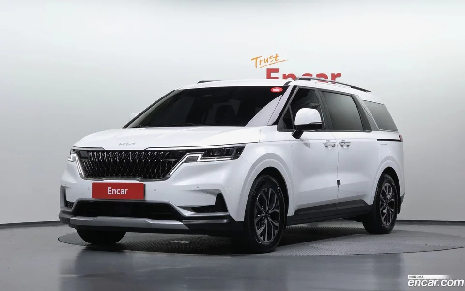 Kia Carnival 11 2023 — photo 1, buy with delivery to Moscow