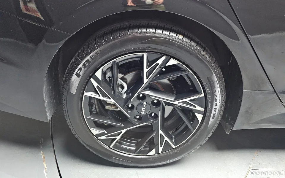 Kia K5 2.0 2025 — thumbnail 2