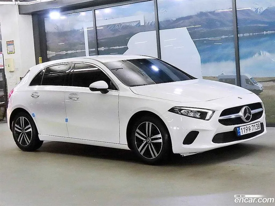 Mercedes-Benz A-Class A220 2022 — photo 1, buy with delivery to Moscow