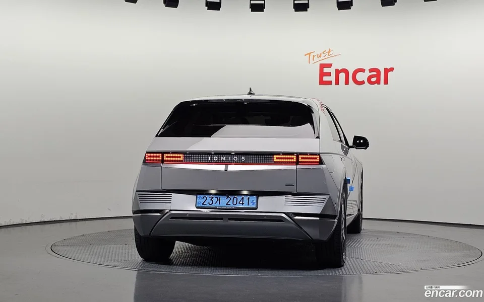 Hyundai Ioniq 5 AWD 2023 — thumbnail 4