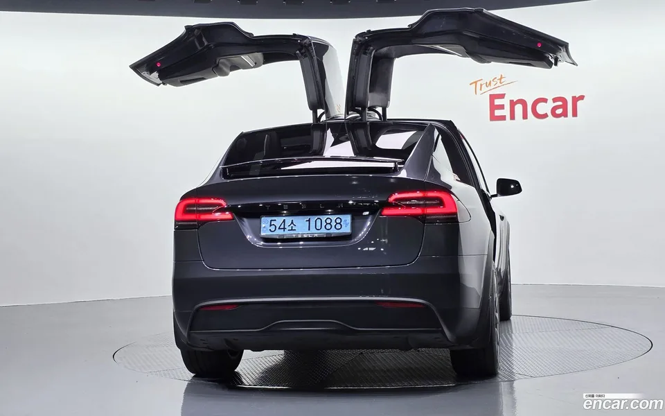 Tesla Model X AWD 2023 — thumbnail 4