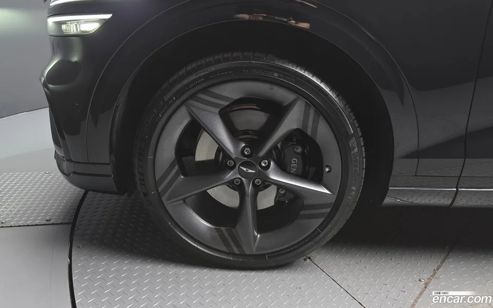 Genesis GV70 2.5T AWD 2024 — thumbnail 2