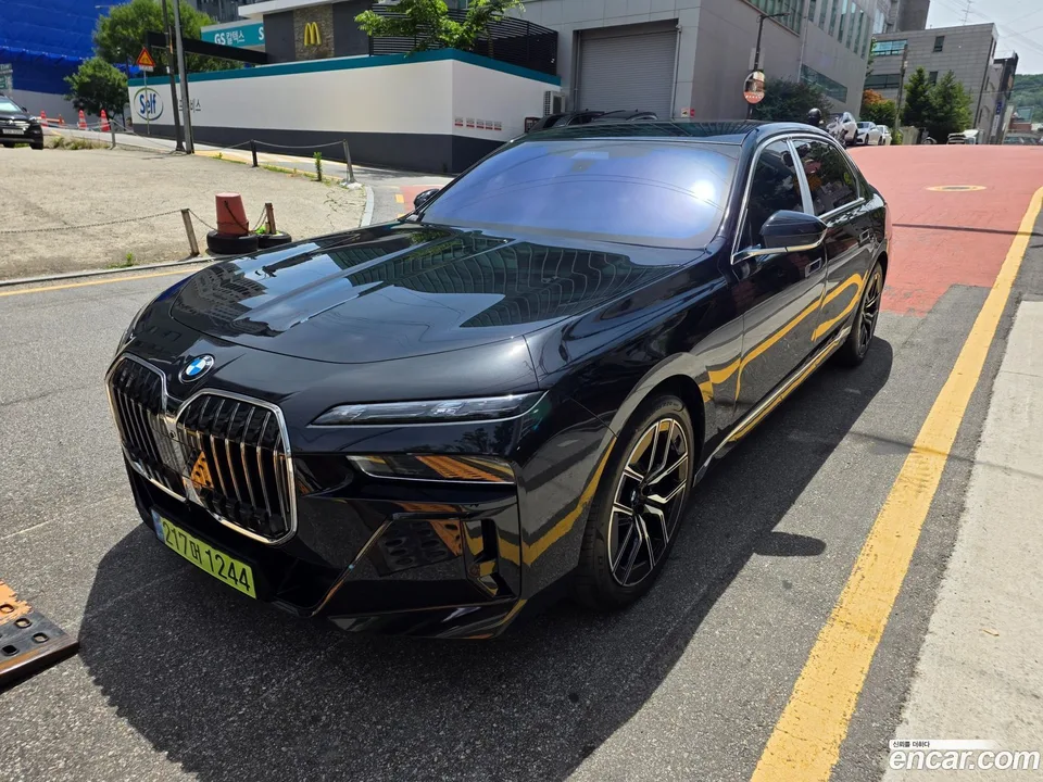 BMW 7 Series 740d xDrive M 2026 — photo 1, buy with delivery to Moscow