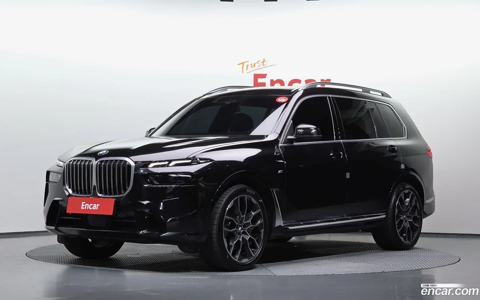 BMW X7 xDrive 40d M 6 2025 — photo 1, buy with delivery to Moscow