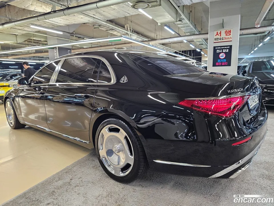 Mercedes-Benz S-Class S580 4MATIC 2023 — thumbnail 3