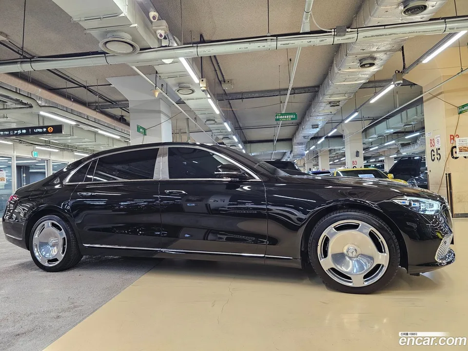 Mercedes-Benz S-Class S580 4MATIC 2023 — thumbnail 4