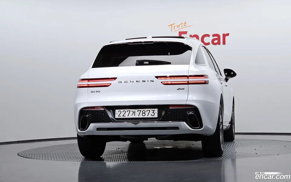 Genesis GV70 3.5T AWD 2022 — thumbnail 4