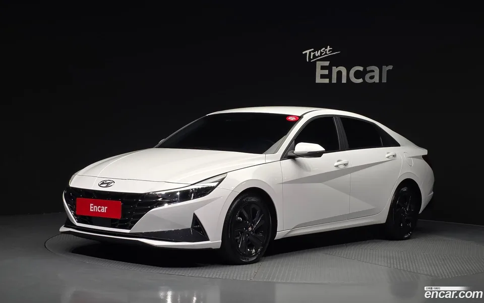 Hyundai Avante 1.6 2023 — photo 1, buy with delivery to Moscow