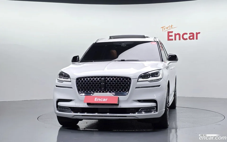 Lincoln Aviator 3.0 AWD 2023 — thumbnail 3
