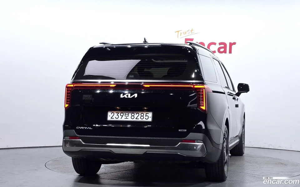 Kia Carnival HEV 9 2024 — thumbnail 4