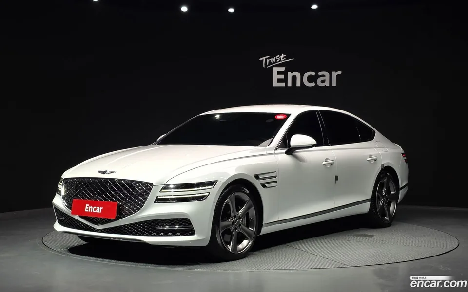 Genesis G80 2.5 AWD 2023 — photo 1, buy with delivery to Moscow