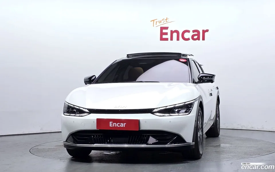 Kia EV6 2023 — thumbnail 3