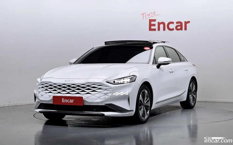 Kia K8 Hybrid 2023 — photo 1, buy with delivery to Moscow