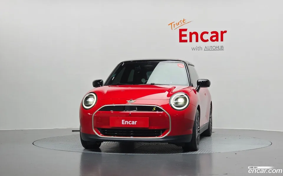 MINI Cooper Electric SE 2024 — thumbnail 3