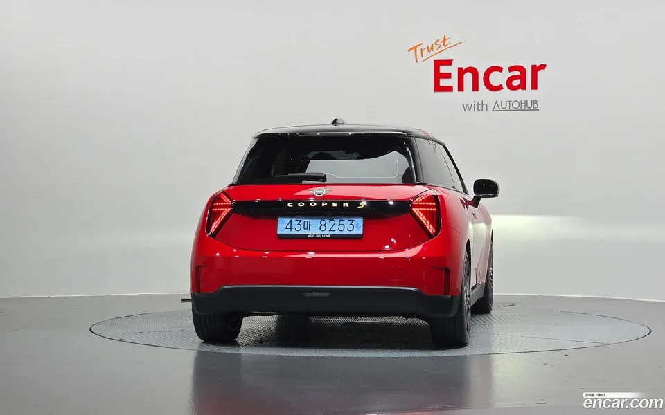 MINI Cooper Electric SE 2024 — thumbnail 4
