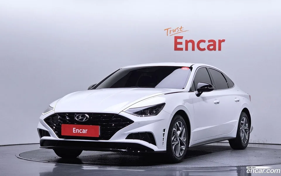 Hyundai Sonata 2.0 2022 — фото 1, купить с доставкой в Москву