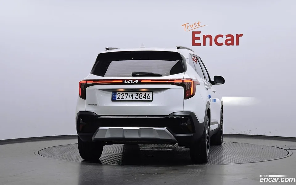 Kia Seltos 1.6 2WD 2023 — thumbnail 4
