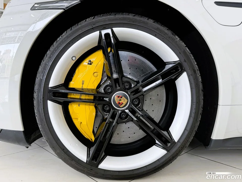 Porsche Taycan S 2022 — thumbnail 2