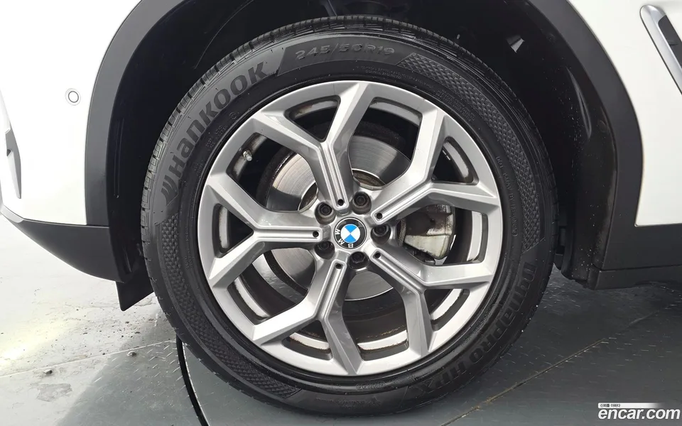BMW X3 xDrive 20i 2022 — thumbnail 2