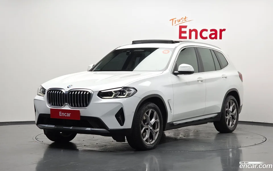 BMW X3 xDrive 20i 2022 — photo 1, buy with delivery to Moscow