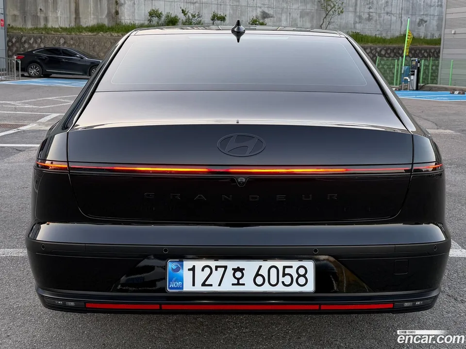 Hyundai Grandeur Hybrid 2026 — thumbnail 4