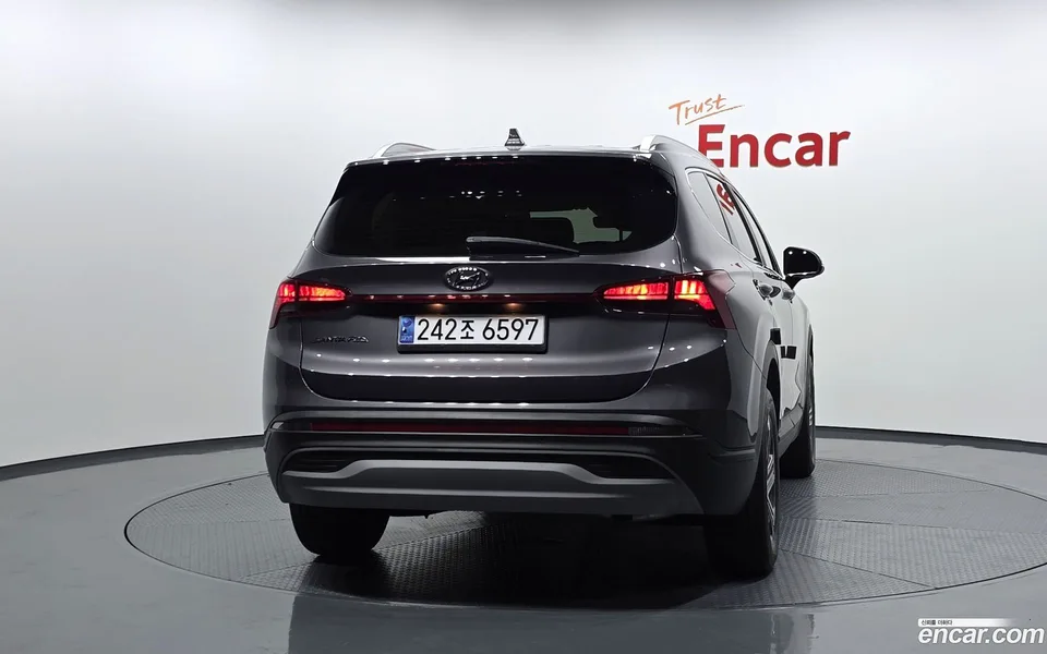 Hyundai SantaFe 2.2 2WD 2022 — thumbnail 4