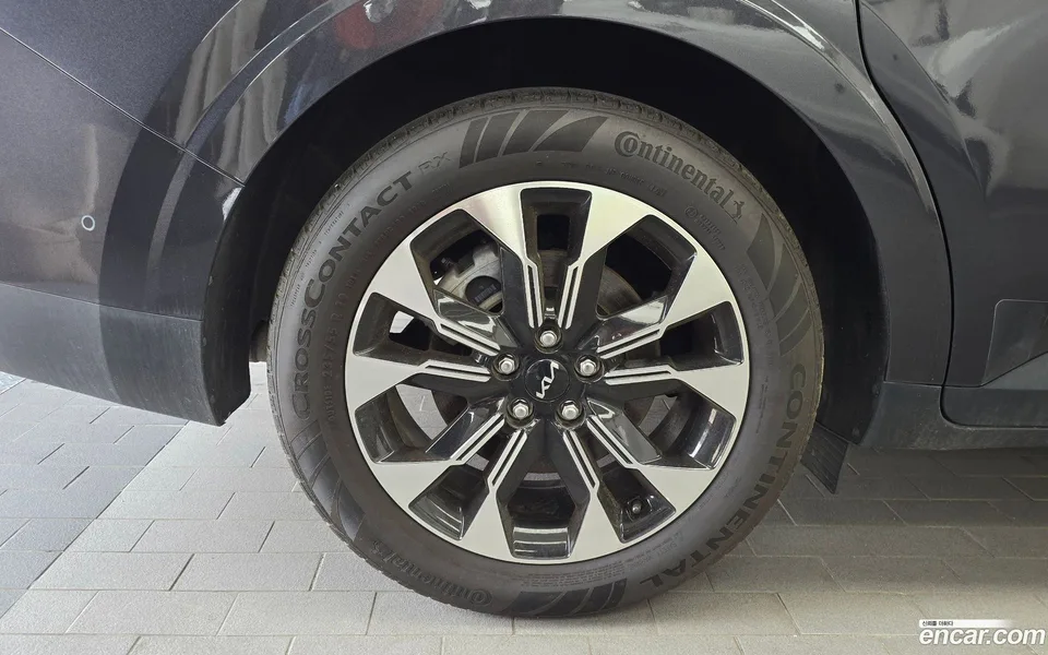 Kia Carnival 9 2022 — thumbnail 5